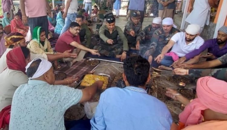 Budh Purnima: DC Poonch pays obeisance at Baba Lohar Devta Shrine