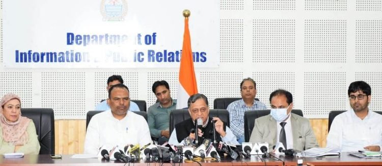 Rotary Camp achieves feat of 2500 successful surgeries with zero complications: Div Com Kashmir