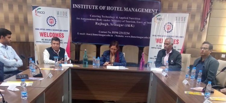 CPFC, EPFO reviews functioning of regional offices at Srinagar