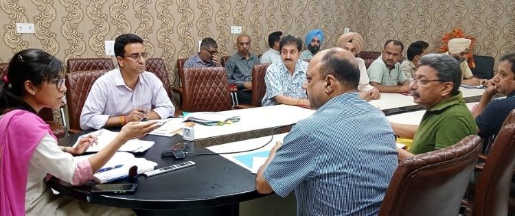 DC Jammu Avny Lavasa reviews arrangements for Shri Amarnath Ji Yatra 2022