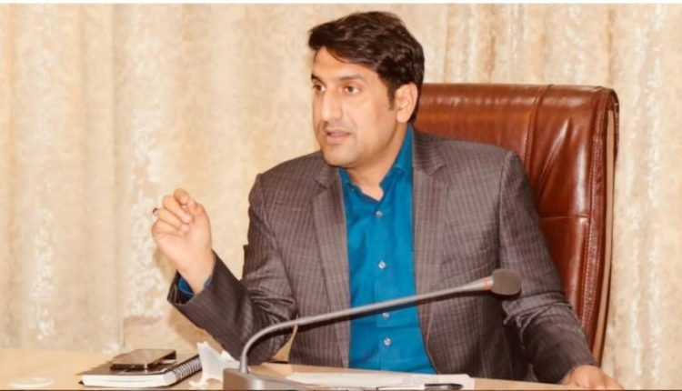 DC Srinagar Chairs District Level Implementation Committee meeting