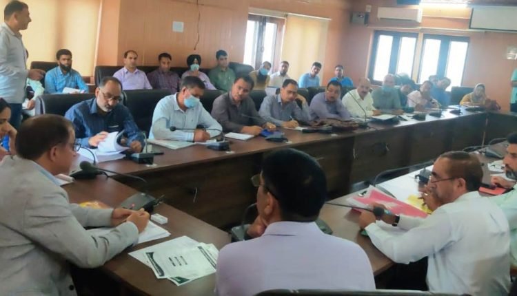 DG Horticulture, Kashmir chairs review meeting of department