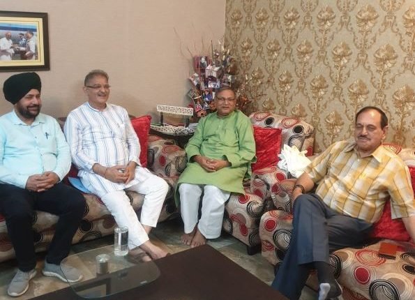 Basant calls on Kavinder, discusses strategy for employment generation under PMEGP