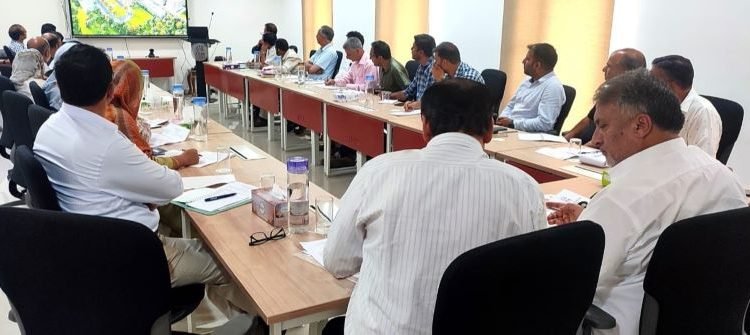 Pr. Secy reviews progress on collaboration between SDD and IIM Jammu for development of Skill institutes across J&K