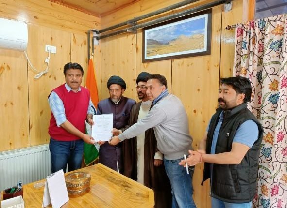 Councilor 18 Gund Mangalpore Constituency Aga Syed Mehdi Fazily takes charge of Executive Councillor