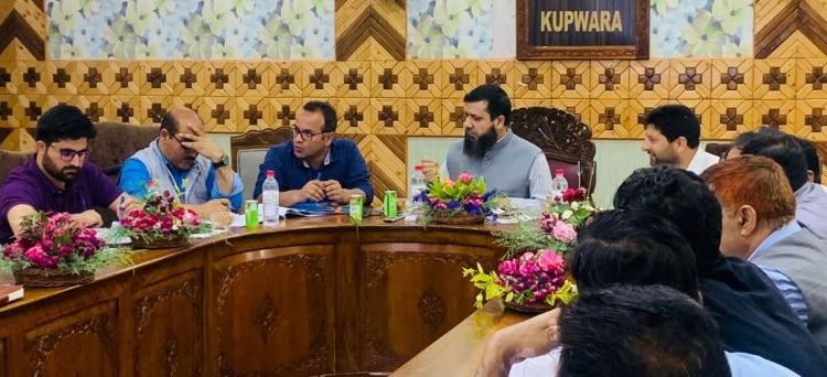 Director RDD Kashmir visits Kupwara; reviews SPMRM project, inspects RDD works