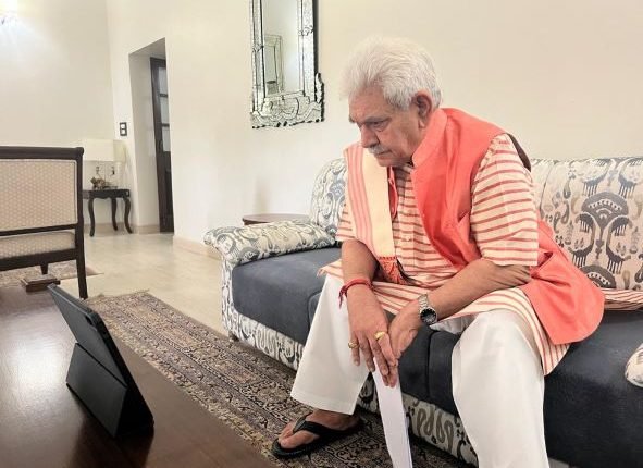 Lt Governor interacts with first batch of Haj pilgrims from J&K