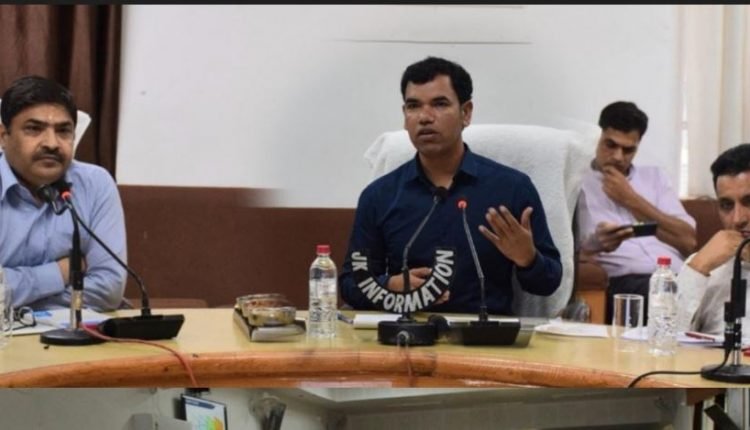 Commissioner Secretary visits Poonch, reviews functioning of Revenue department