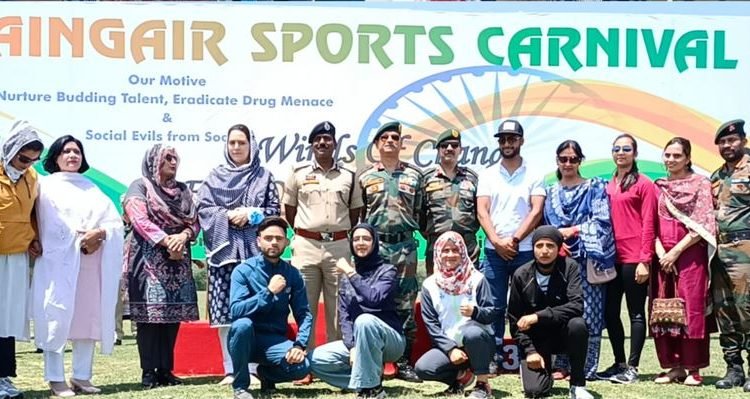 Sports Carnival concludes at Zaingeer, Sopore;Major General,  SS Salaria interacted with the youth