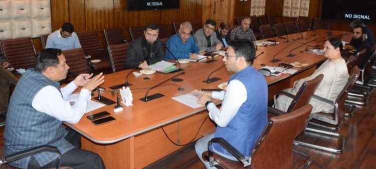 Advisor Bhatnagar assesses developmental issues of Gurez Sub-division