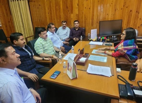 Jammu Chamber (CCI) delegation meets Commissioner State Taxes, discusses issues