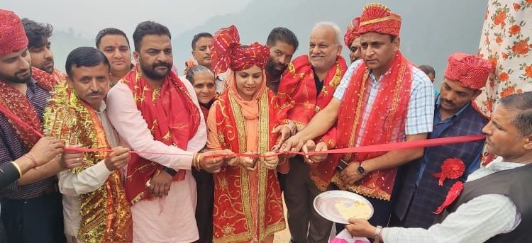 DDC Vice chairperson inaugurates Toph Mela at Shiv Gali