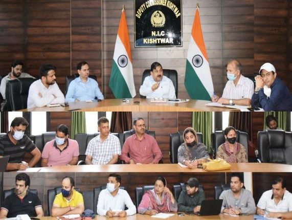 DC Kishtwar reviews progress of registration of beneficiaries, generation of Golden Cards under AB-PMJAY-SEHAT