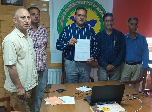 DG IMPARD signs MoU with Gujarat National Law University