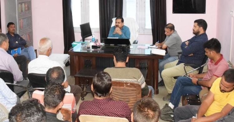 DC briefs PRIs, civil society members of Paddar about arrangements made for Annual pilgrimage