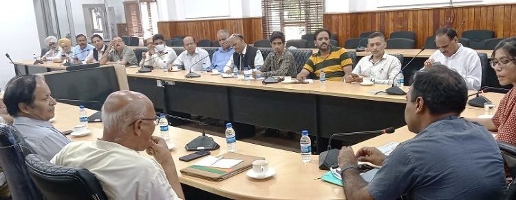 DEO Jammu convenes meeting with representatives of various political parties