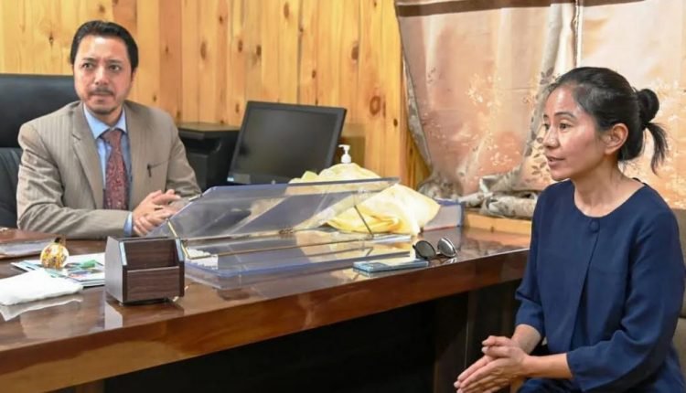Imteeaz Ahmed Kacho assumes charge of Joint Director Information Ladakh headquarter at Kargil