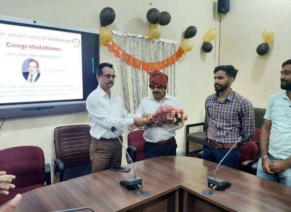 GDC Ramnagar accords send off to Sh. Darbari Lal, Section Officer on superannuation