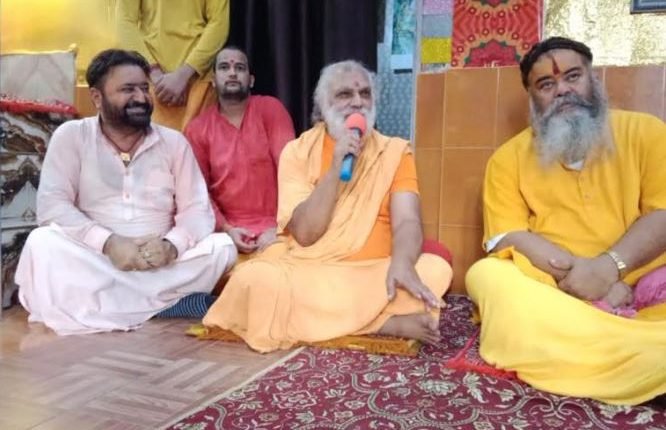 J&K Satdarshan Sadhu Samaj Pays Homage to Yatris Killed in Amarnath Cloudburst Incident 