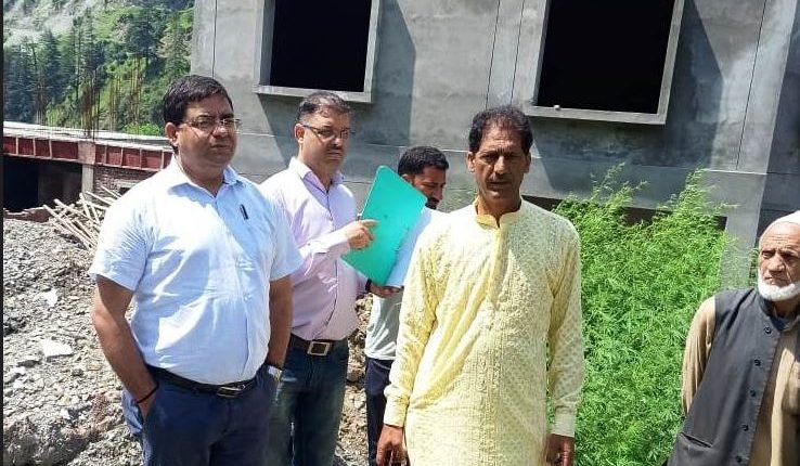 MD reviews progress of projects being constructed by JKPCC in Doda & Kishtwar Districts