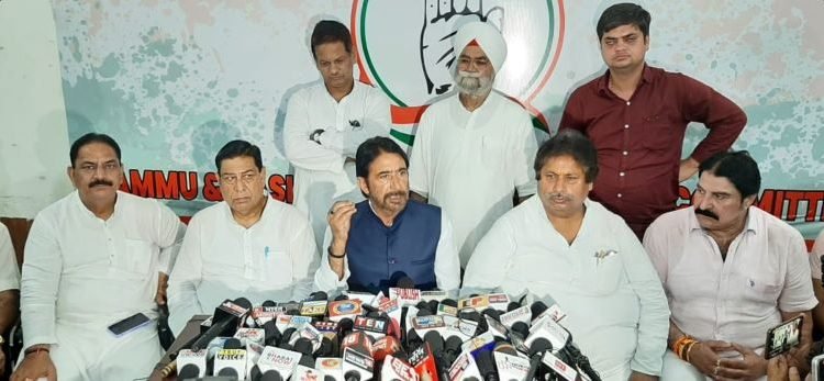 Nationwide protest on price hike on Aug 5 ; Announce statehood to J&K on Aug 15 - Congres to PM