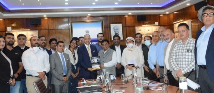 Dwivedi chairs Health Innovation Round Table of India-Sweden Healthcare Innovation Center at Srinagar