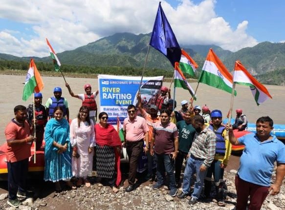 Tourism Directorate Jammu organises Tiranga Bicycle Rally, Rafting in Reasi 