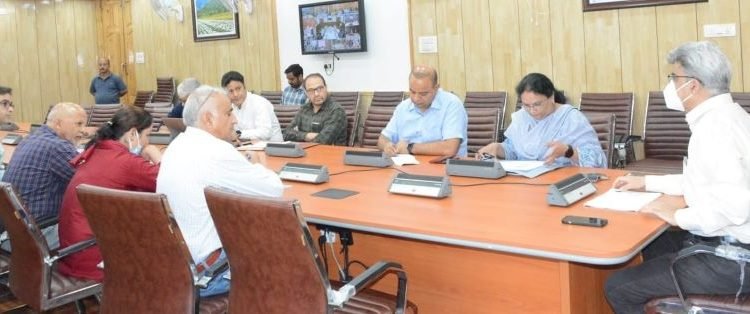 Dulloo reviews measures to control Lumpy Skin Disease in J&K