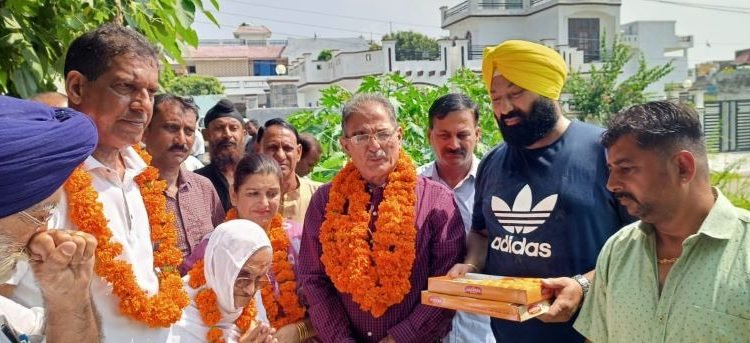 Modi Govt fully committed for development of J&K: Kavinder