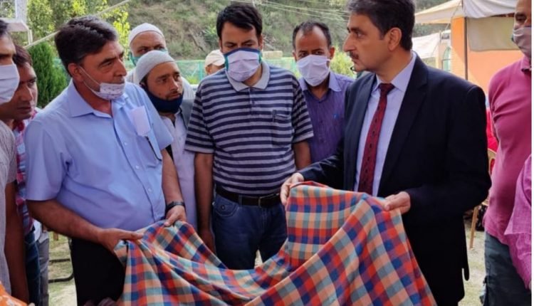 Directorate of Handicrafts & Handloom, Jammu celebrates 8th National Handloom Day