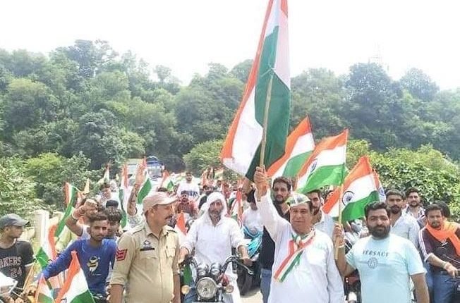Ravinder leads Congress Trianga rally at Sunderbani