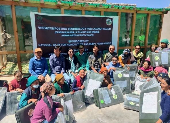 KVK Nyoma organizes training program on vermicompost at Zanskar