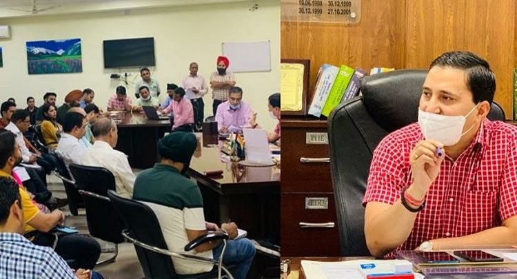 DC Kathua reviews implementation of e-office system of working  