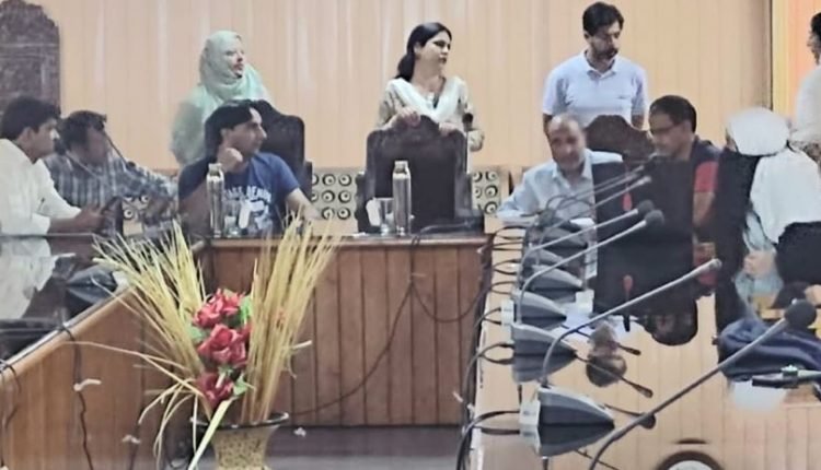 DEO Srinagar organizes mass awareness programme on SVEEP campaign at Womens College M.A. Road, GHSS, Sowar and Kothibagh