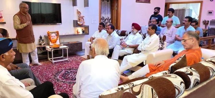 BJP activists listen Mann Ki Baat, pays tributes to Pt. Deen Dayal Upadhayay on his birth Anniversary at booth level across J&K