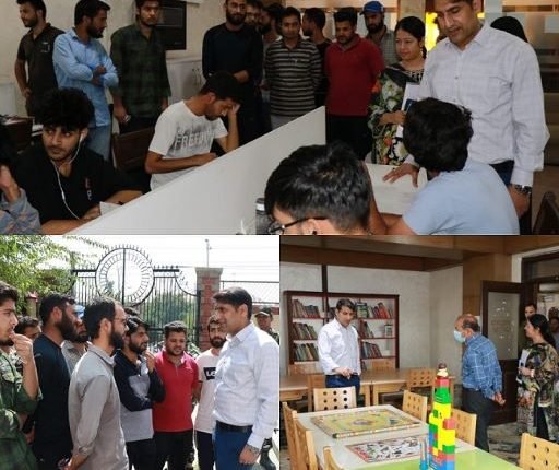DC Srinagar visits SPS Library MA Road