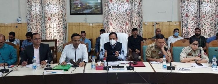 Advisor Bhatnagar visits Kupwara, reviews developmental scenario of district