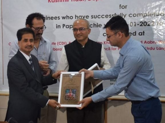 Govt committed to support J&K towards development of crafts, artisans: Prashant Goyal