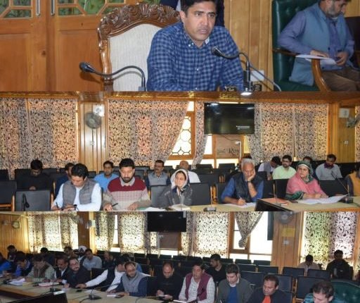 DC Pulwama holds preparatory meeting for B2V4