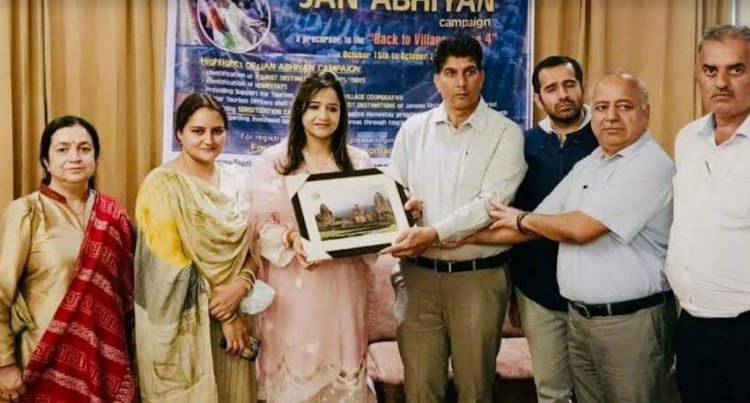 Joint Director Tourism Jammu holds promotional camps in Chenani-Sudhmahadev-Mantalai and Udhampur-Pancheri circuits