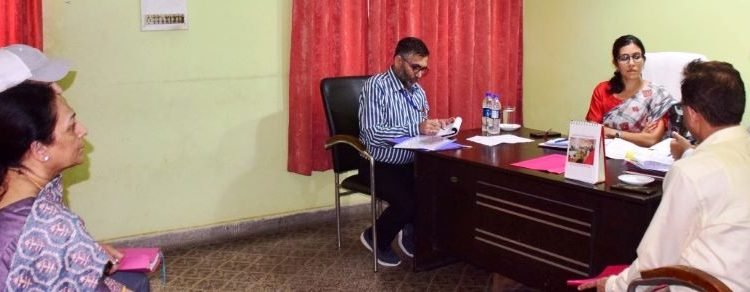 DC Jammu Avny Lavasa attends grievances redressal camp at Tehsil Bahu