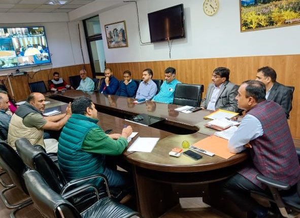Div Com reviews action plans of Mobile service providers to extend connectivity to shadow areas of Jammu division