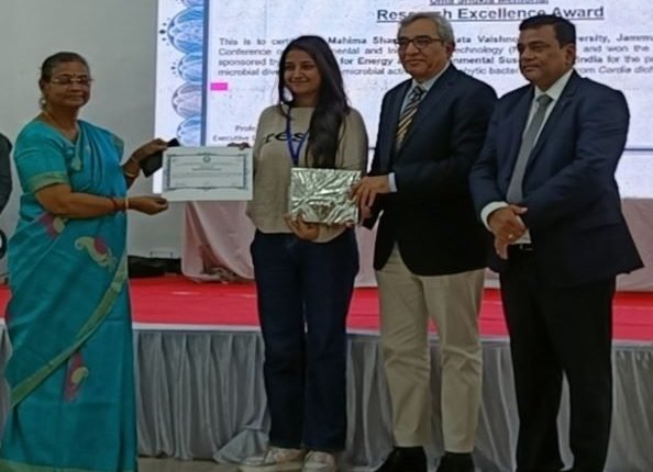 SMVDU Research Student bags best paper award in national conference at Kanpur