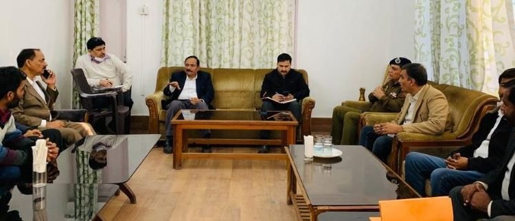 Advisor Bhatnagar participates in MTMP programme at Hiranagar Kathua