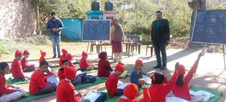 CEO Poonch conducts surprise inspection of Govt schools