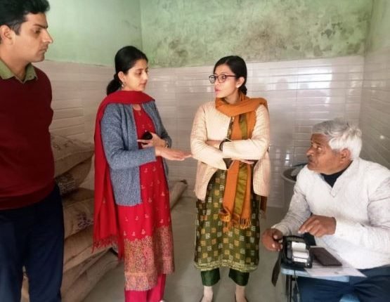 DC Jammu Avny Lavasa inspects Fair Price Shops in Nagrota