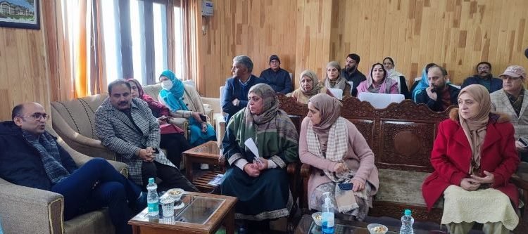 Secretary assesses preparedness of Health department to tackle COVID in J&K