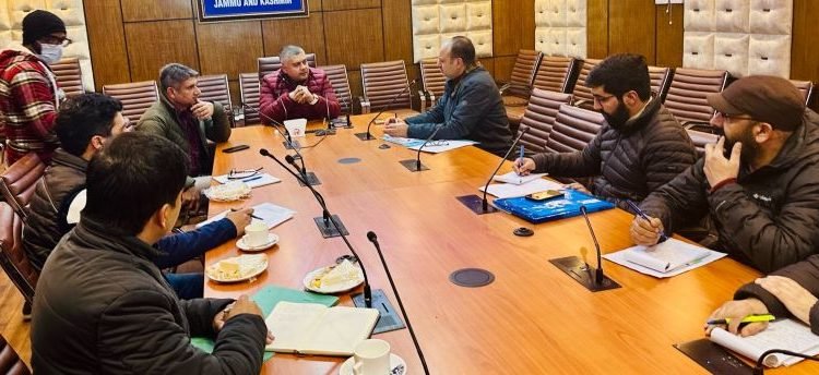 Secretary reviews functioning of Mining Department in Kashmir division; inspects extraction mineral sites