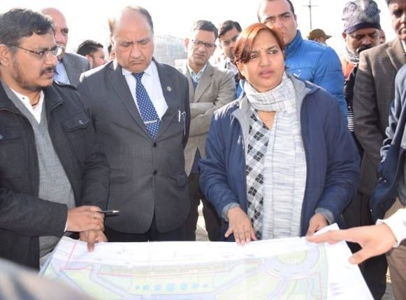 Team of officers conducts spot visit to review pace of work on AIIMS Jammu