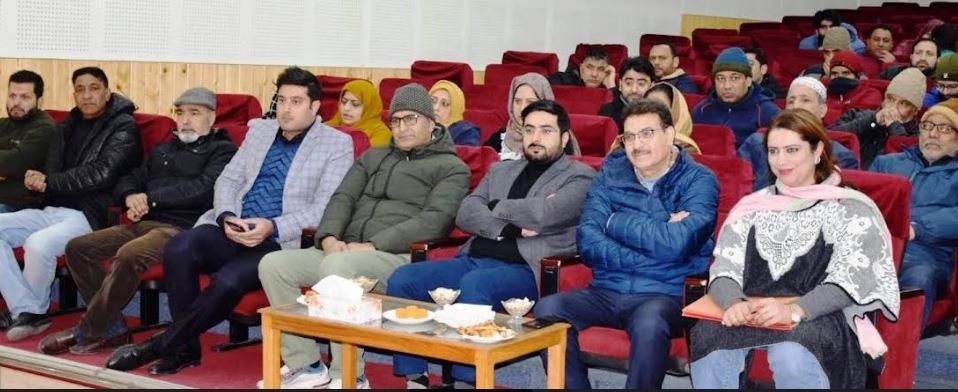 DIPR accords warm send-off to Jt. Director Inam-Ul-Haq Siddiqui